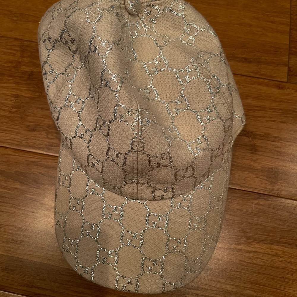 Sliver Gucci hat